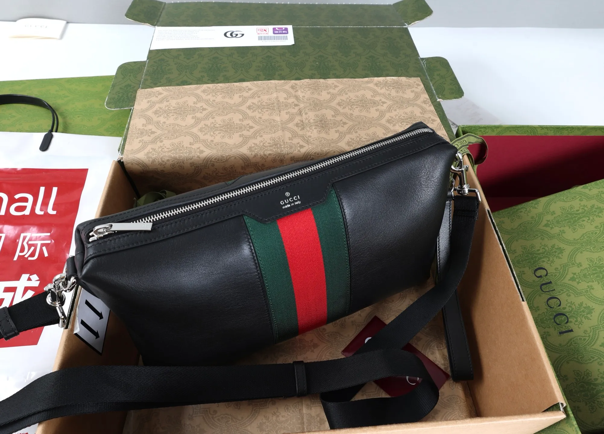 All categories Official website "Brand Women's Bags" Women's Bags 💙 GUCCI 2026 GUCCI new crossbody shoulder bag