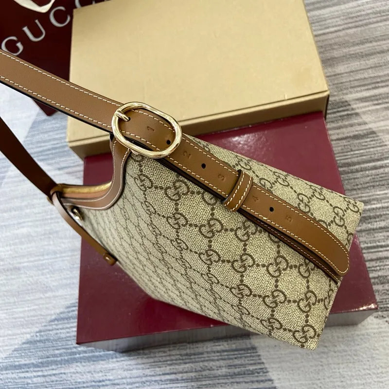 All categories Official website "Brand Women's Bags" Women's Bags 💙 GUCCI 2025 new GUCCI armpit bag