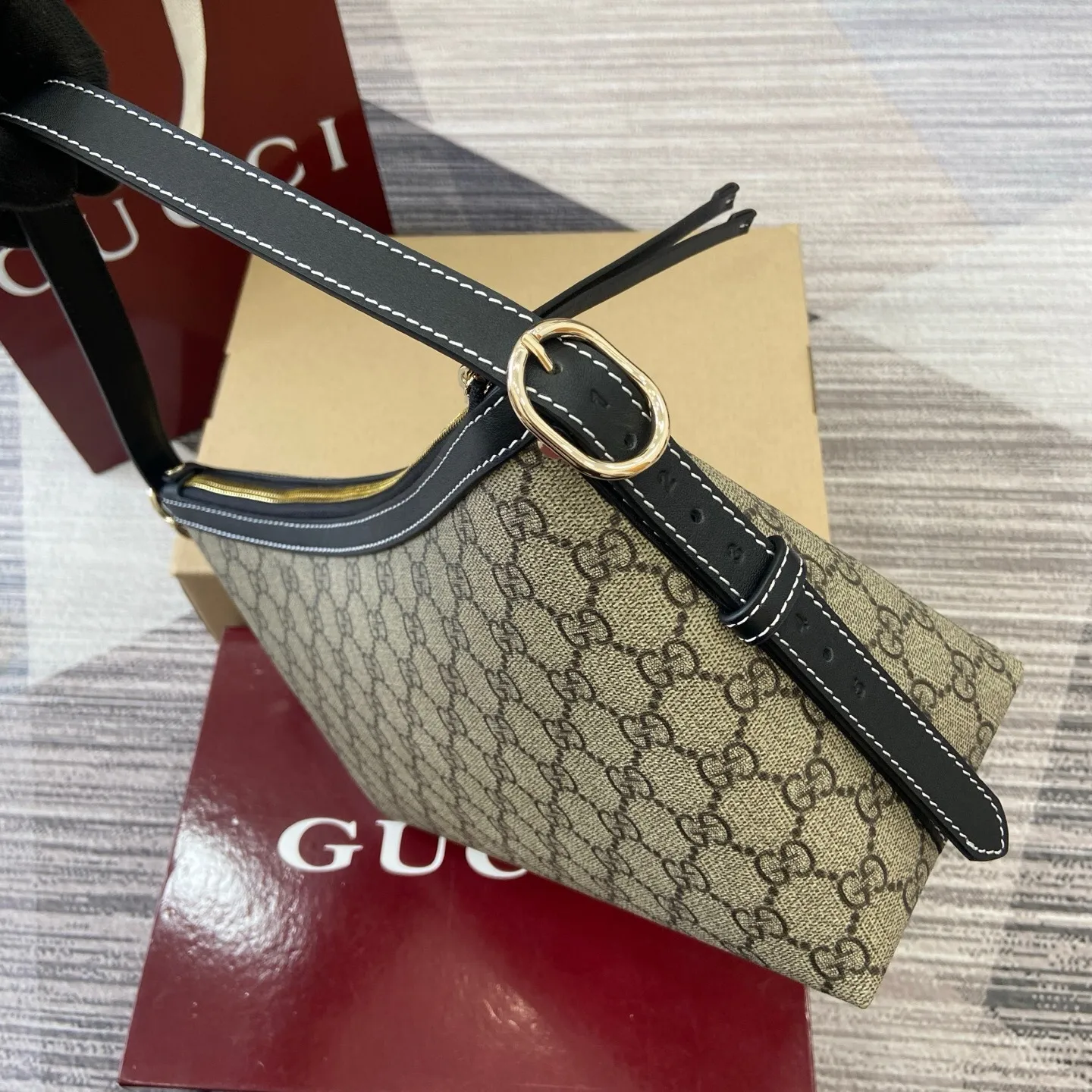 All categories Official website "Brand Women's Bags" Women's Bags 💙 GUCCI 2025 new GUCCI armpit bag