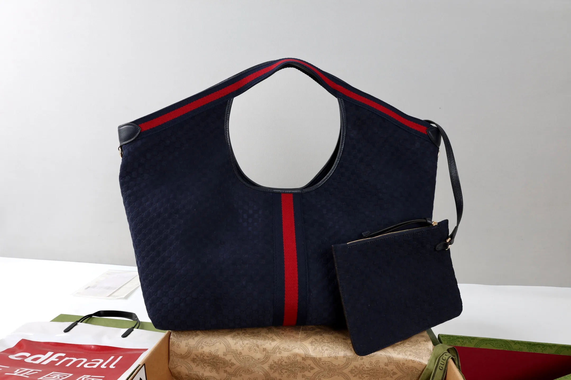 All Categories Official Website "Brand Women's Bags" Women's Bags 💙 GUCCI 2026 Classic GUCCI Print Crossbody Bag