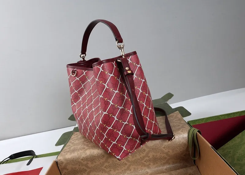 All categories Official website "Brand Women's Bags" Women's Bags 💙 GUCCI 2026 GUCCI new crossbody shoulder bag
