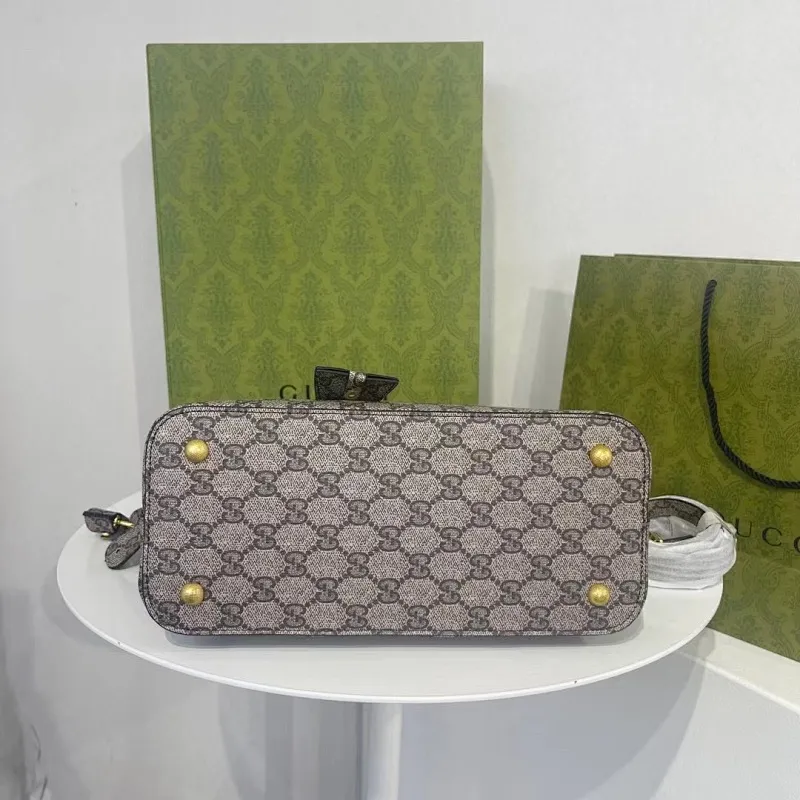 All categories Official website "Brand Women's Bags" Women's Bags 💙 GUCCI 2022 Official New Gucci Handbag Wholesale 58001550 High Quality Specifications: 27-22-12 CM