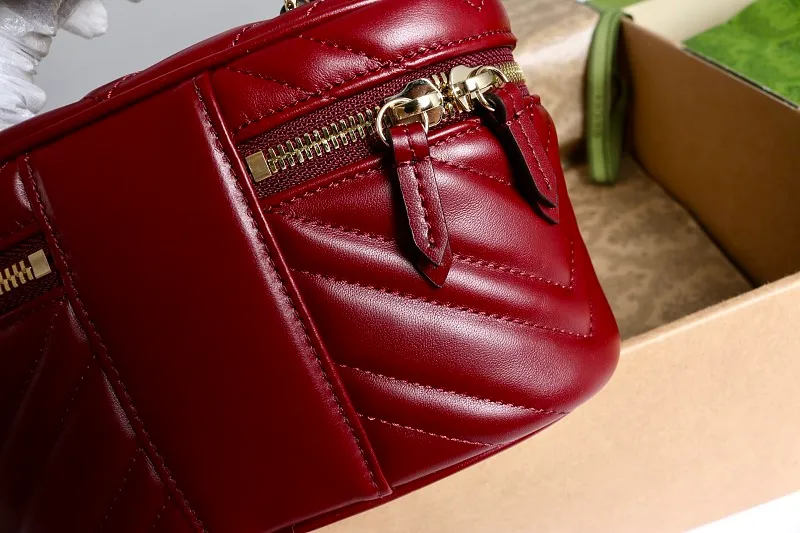 All categories Official website "Brand Women's Bags" Women's Bags 💙 GUCCI 2026 GUCCI new crossbody shoulder bag