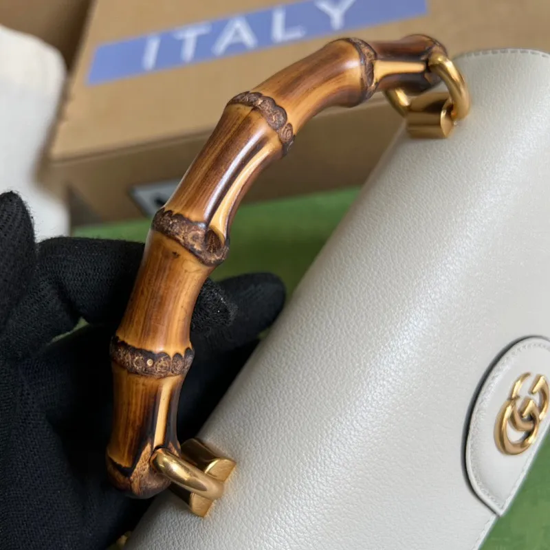 All Categories Official Website "Brand Women's Bags" Women's Bags 💙 GUCCI 2025 New GUCCI Crossbody Bag