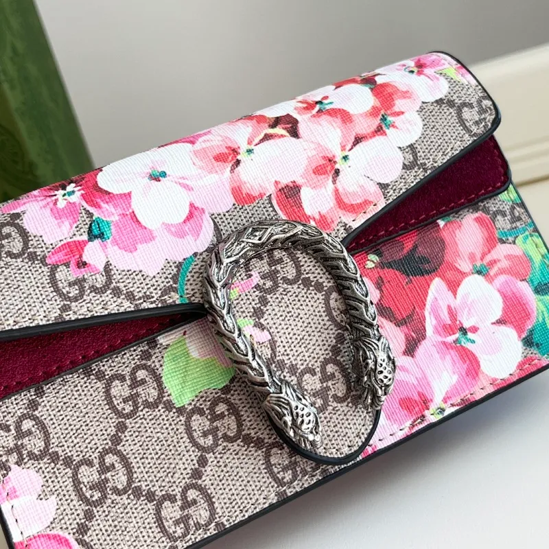 All categories Official website "Brand Women's Bags" Women's Bags 💙 GUCCI 2024 latest GUCCI crossbody bag