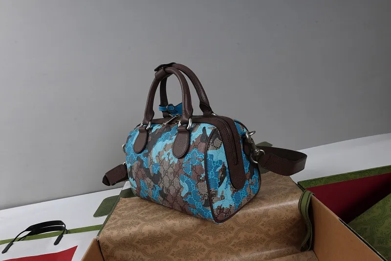 All categories Official website "Brand Women's Bags" Women's Bags 💙 GUCCI 2026 GUCCI new crossbody shoulder bag