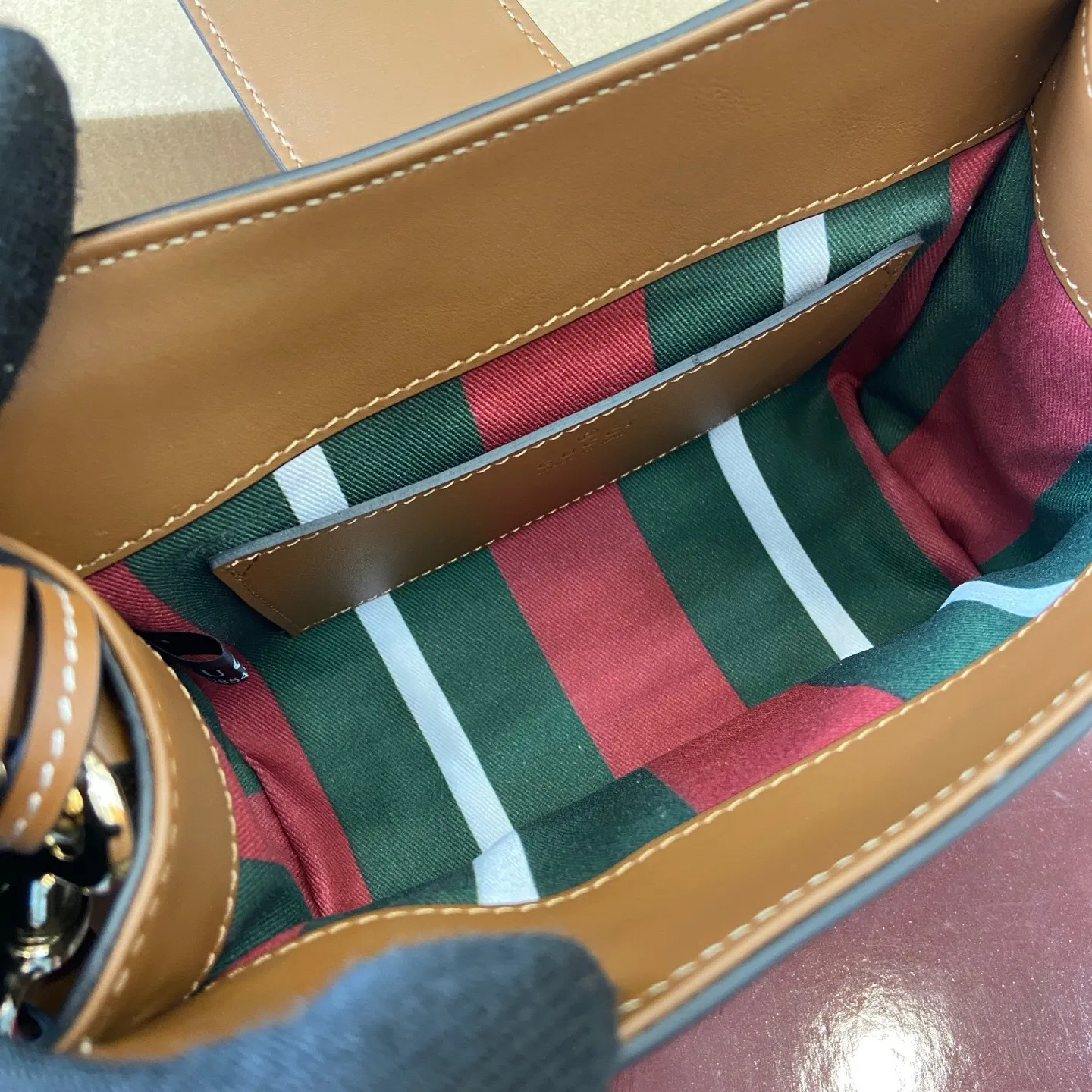 All Categories Official Website "Brand Women's Bags" Women's Bags 💙 GUCCI 2025 New GUCCI Crossbody Bag
