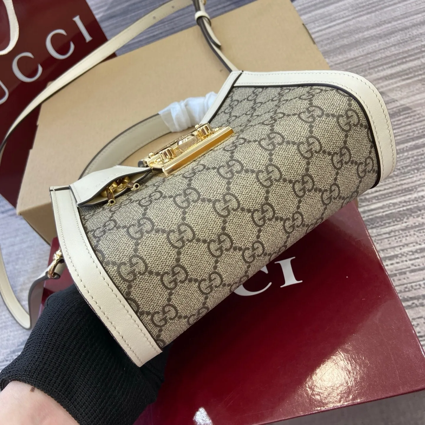 All Categories Official Website "Brand Women's Bags" Women's Bags 💙 GUCCI 2025 New GUCCI Crossbody Bag