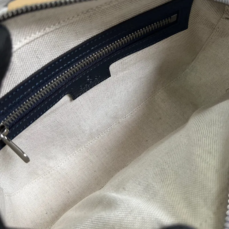 All Categories Official Website "Brand Women's Bags" Women's Bags 💙 GUCCI 2025 New GUCCI Crossbody Bag