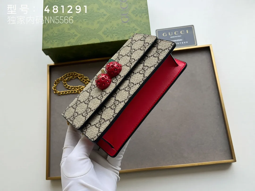 All Categories Official Website "Brand Women's Bags" Women's Bags 💙 GUCCI 2026 New GUCCI Crossbody Bag