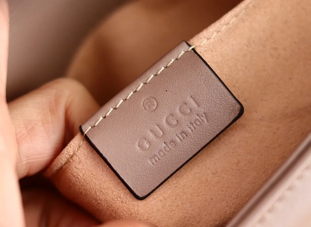 All categories Official website "Brand Women's Bags" Women's Bags 💙 GUCCI 2022 official new Gucci crossbody bag wholesale Original order quality 58003500 Size: 23-14-6Cm