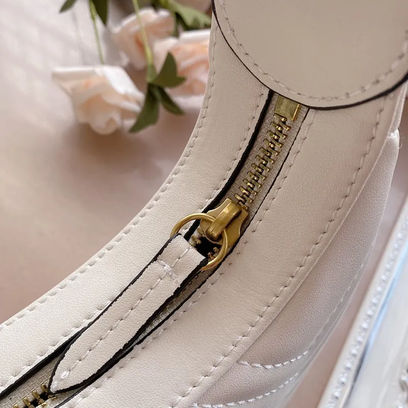 All Categories Official Website "Brand Women's Bags" Women's Bags 💙 GUCCI 2022 Official New Gucci Underarm Bag Wholesale 58001900 High Quality Specifications: 21-11-5CM