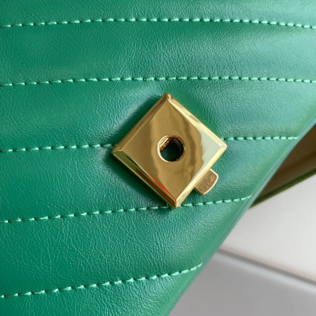 All categories Official website "Brand Women's Bags" Women's Bags 💙 GUCCI 2024 latest GUCCI crossbody bag