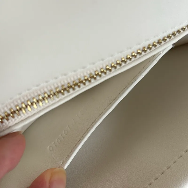 All Categories Official Website "Brand Women's Bags" Women's Bags 💙 GUCCI 2026 New GUCCI Crossbody Bag