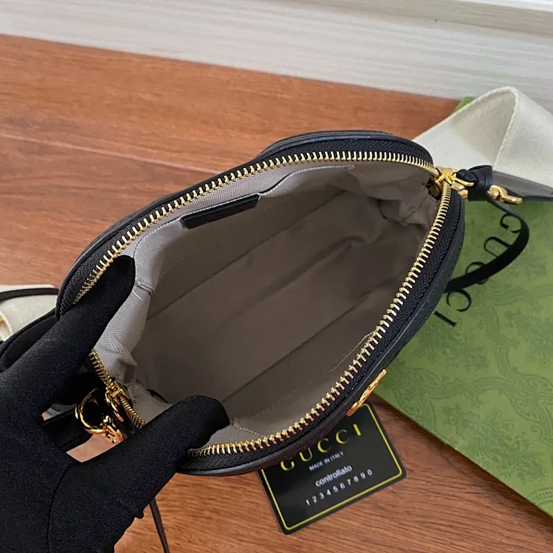 All categories Official website "Brand Women's Bags" Women's Bags 💙 GUCCI 2022 Official New Gucci Crossbody Bag Wholesale 58001800 High Quality Specifications: 23-19-8CM