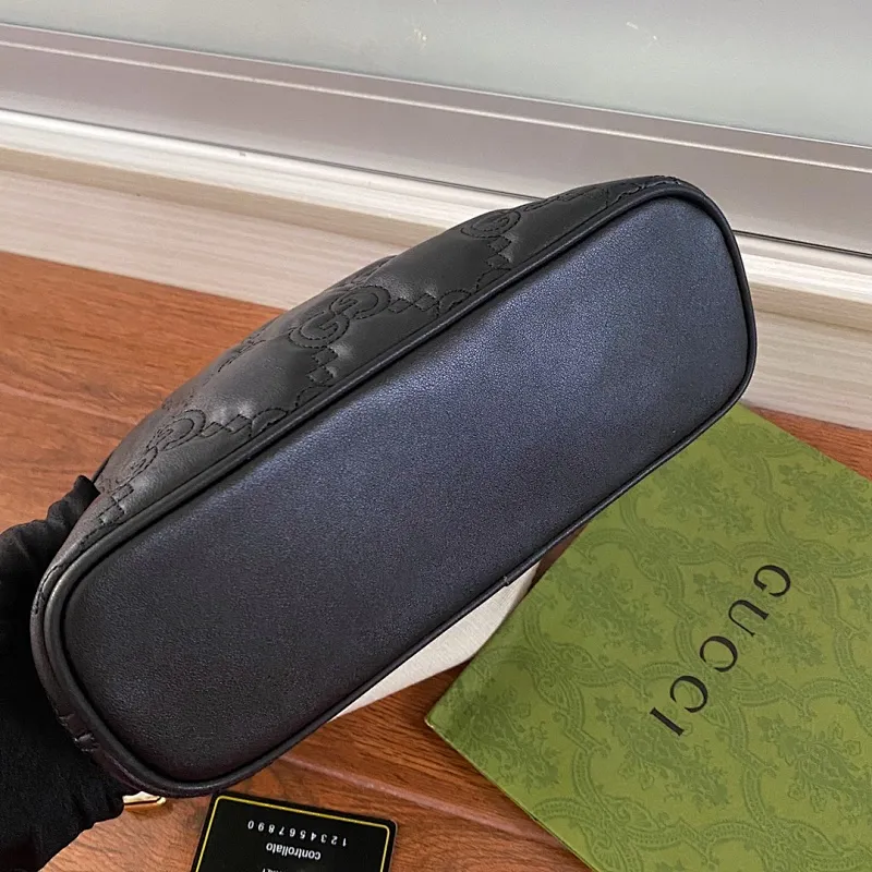 All categories Official website "Brand Women's Bags" Women's Bags 💙 GUCCI 2022 Official New Gucci Crossbody Bag Wholesale 58001800 High Quality Specifications: 23-19-8CM