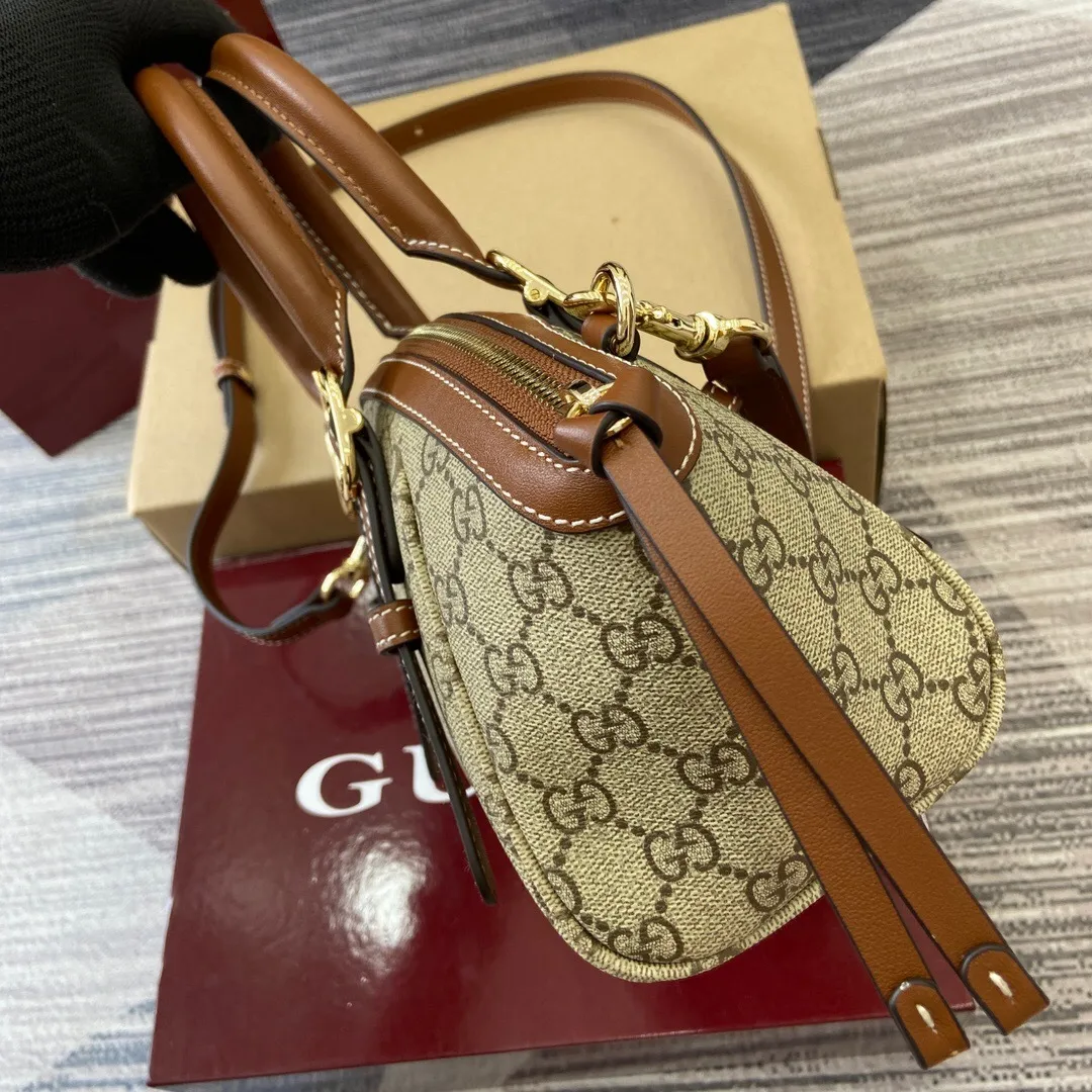All Categories Official Website "Brand Women's Bags" Women's Bags 💙 GUCCI 2025 New GUCCI Crossbody Bag