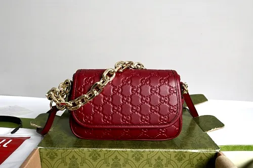 All categories Official website "Brand Women's Bags" Women's Bags 💙 GUCCI 2026 GUCCI new crossbody shoulder bag
