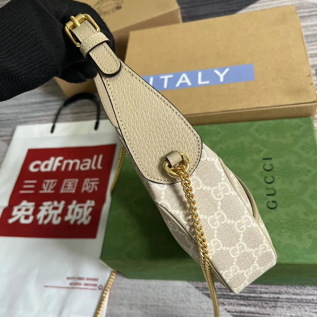 All categories Official website "Brand Women's Bags" Women's Bags 💙 GUCCI 2025 new GUCCI armpit bag