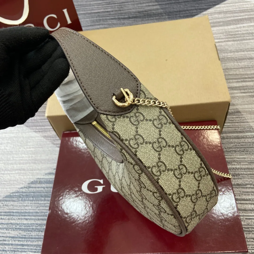 All categories Official website "Brand Women's Bags" Women's Bags 💙 GUCCI 2025 new GUCCI armpit bag