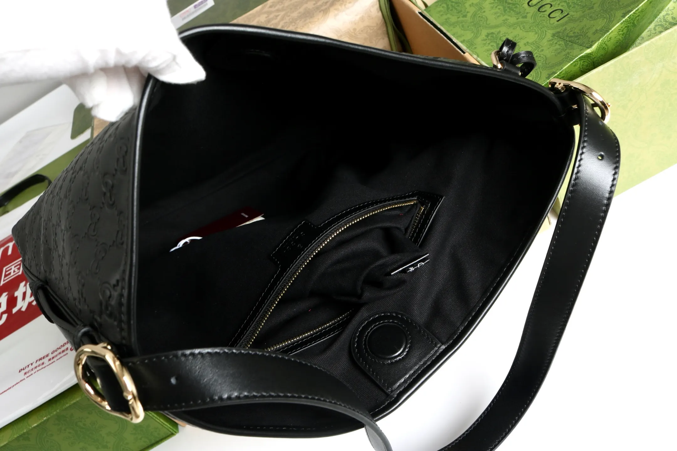All categories Official website "Brand Women's Bags" Women's Bags 💙 GUCCI 2026 GUCCI new crossbody shoulder bag