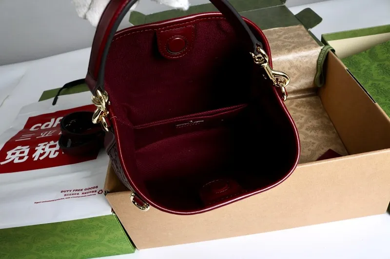 All categories Official website "Brand Women's Bags" Women's Bags 💙 GUCCI 2026 GUCCI new crossbody shoulder bag