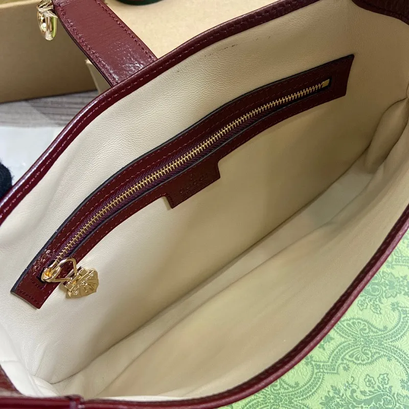All categories Official website "Brand Women's Bags" Women's Bags 💙 GUCCI 2025 new GUCCI armpit bag