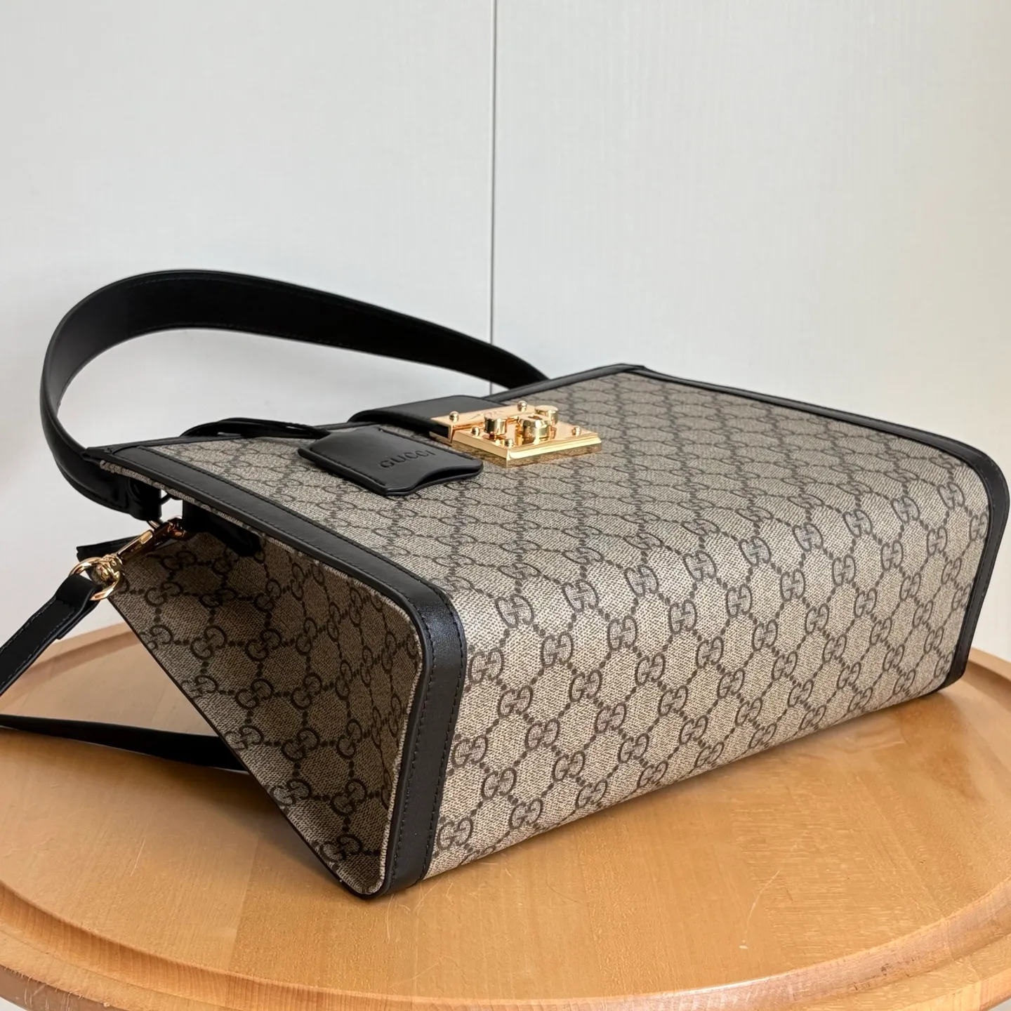 All Categories Official Website "Brand Women's Bags" Women's Bags 💙 GUCCI 2026 New GUCCI Crossbody Bag