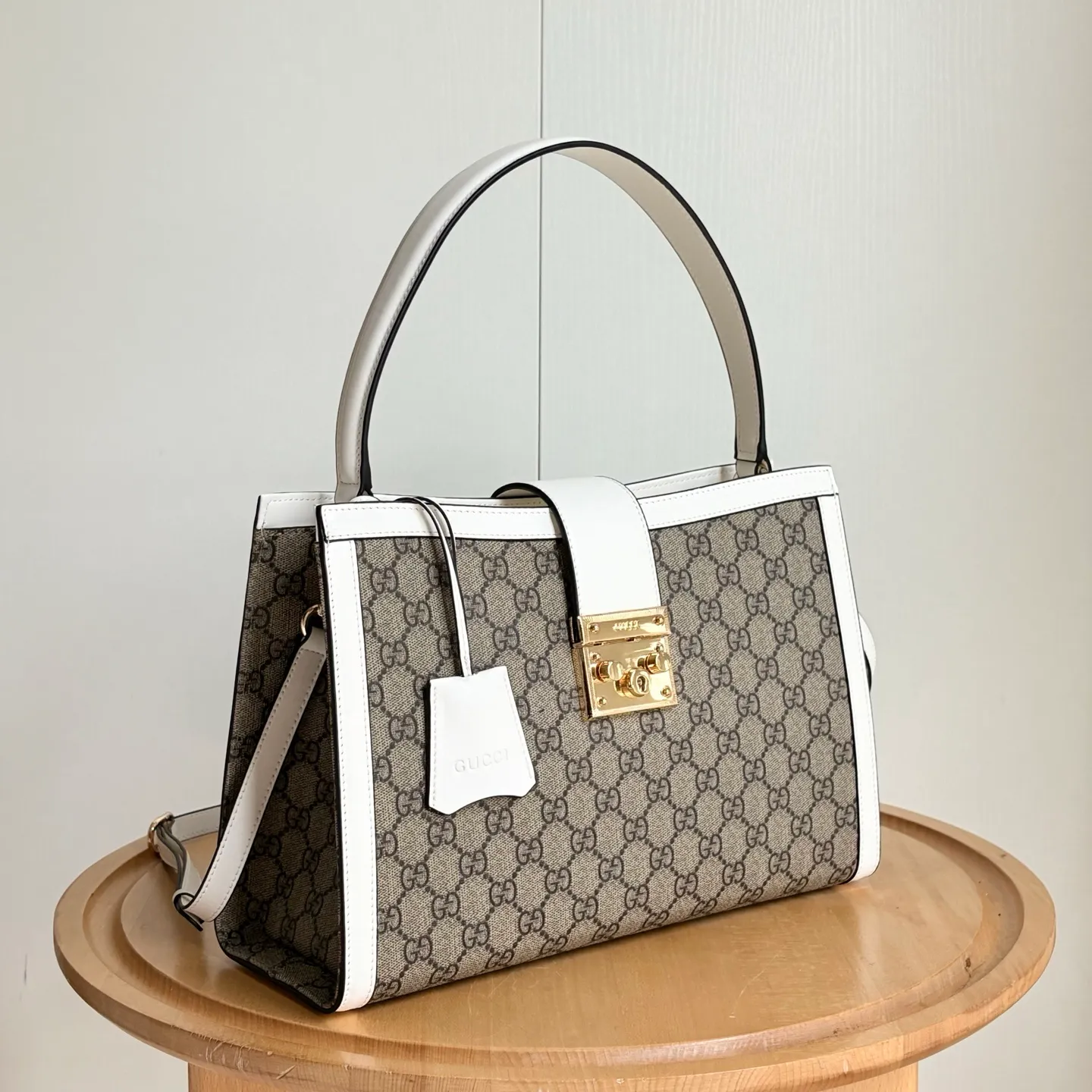 All Categories Official Website "Brand Women's Bags" Women's Bags 💙 GUCCI 2026 New GUCCI Crossbody Bag