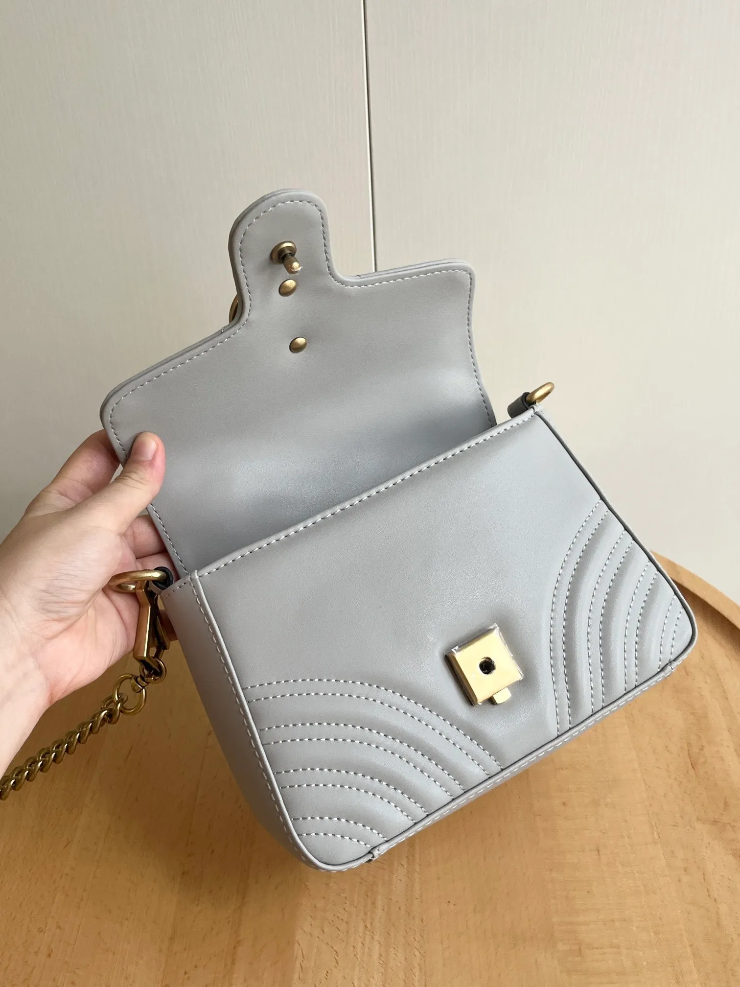 All Categories Official Website "Brand Women's Bags" Women's Bags 💙 GUCCI 2024 New GUCCI Crossbody Bag