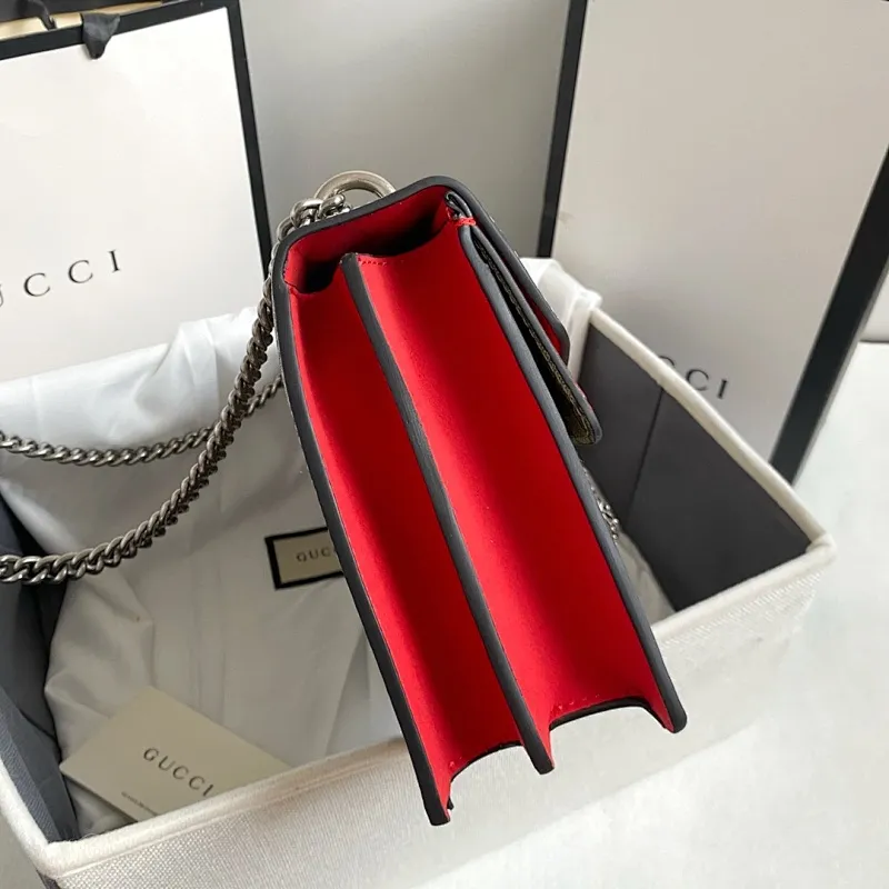 All categories Official website "Brand Women's Bags" Women's Bags 💙 GUCCI 2022 official new Gucci crossbody bag wholesale Original order quality 58002000 Size: 28-18-9Cm