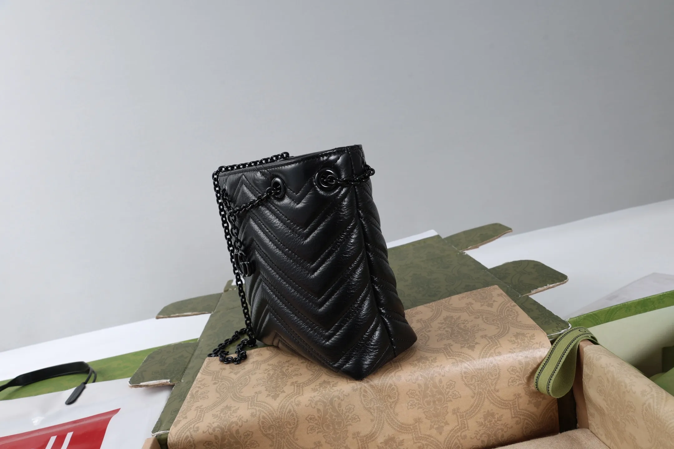 All categories Official website "Brand Women's Bags" Women's Bags 💙 GUCCI 2026 GUCCI new crossbody shoulder bag