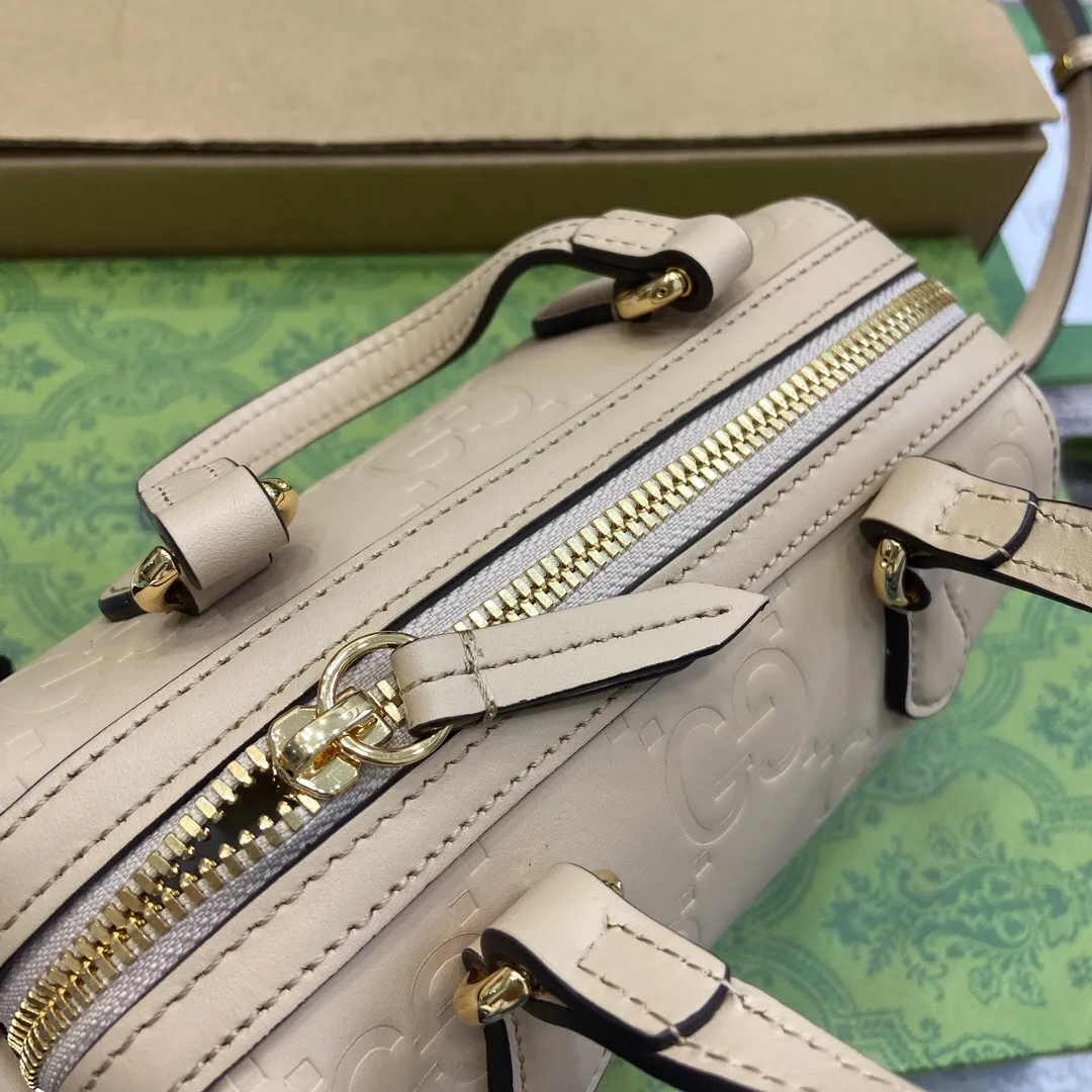 All Categories Official Website "Brand Women's Bags" Women's Bags 💙 GUCCI 2025 New GUCCI Crossbody Bag