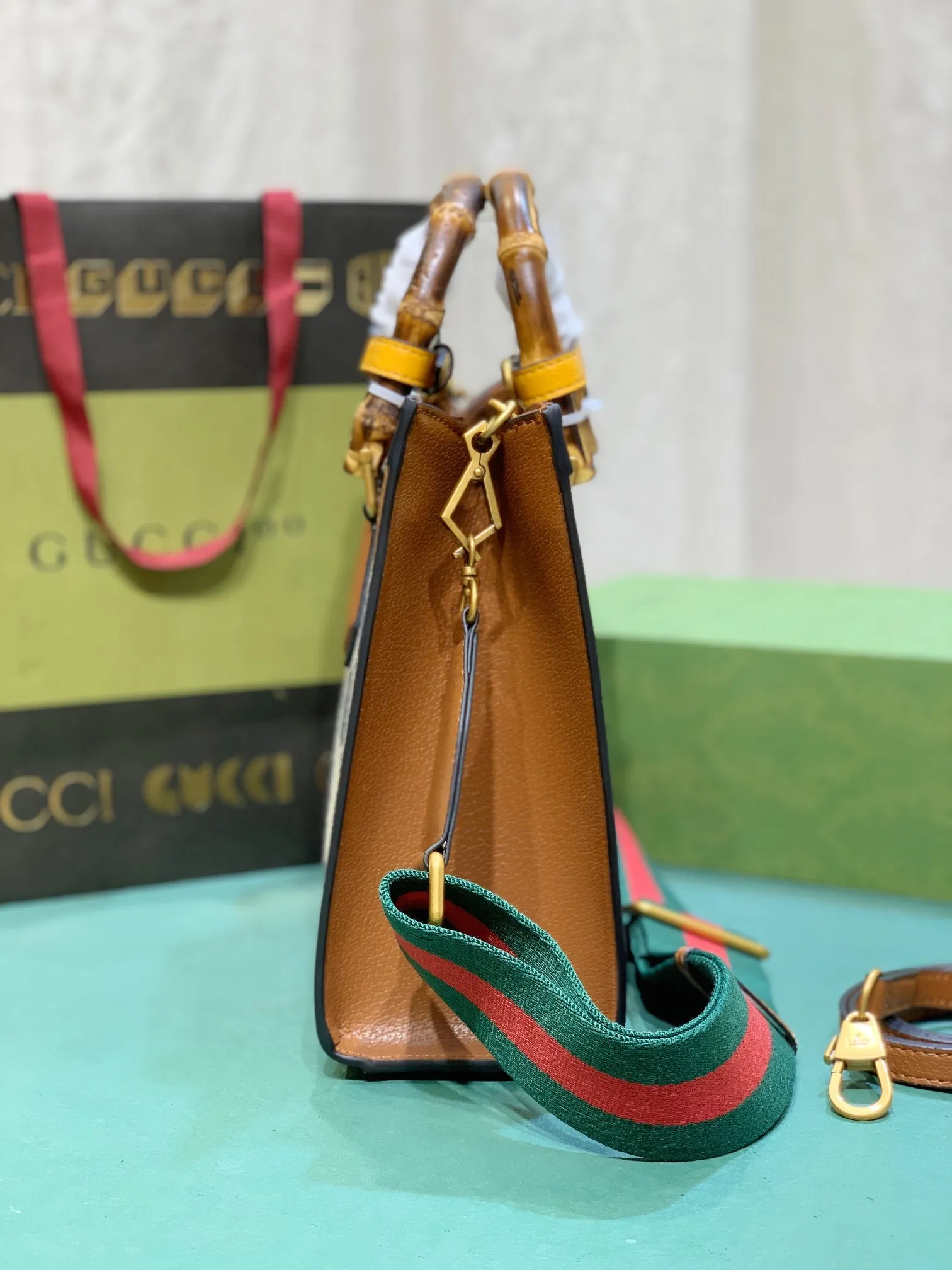 All categories Official website "Brand Women's Bags" Women's Bags 💙 GUCCI 2023 latest GUCCI crossbody bag