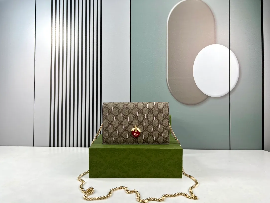 All categories Official website "Brand Women's Bags" Women's Bags 💙 GUCCI 2023 latest GUCCI crossbody bag