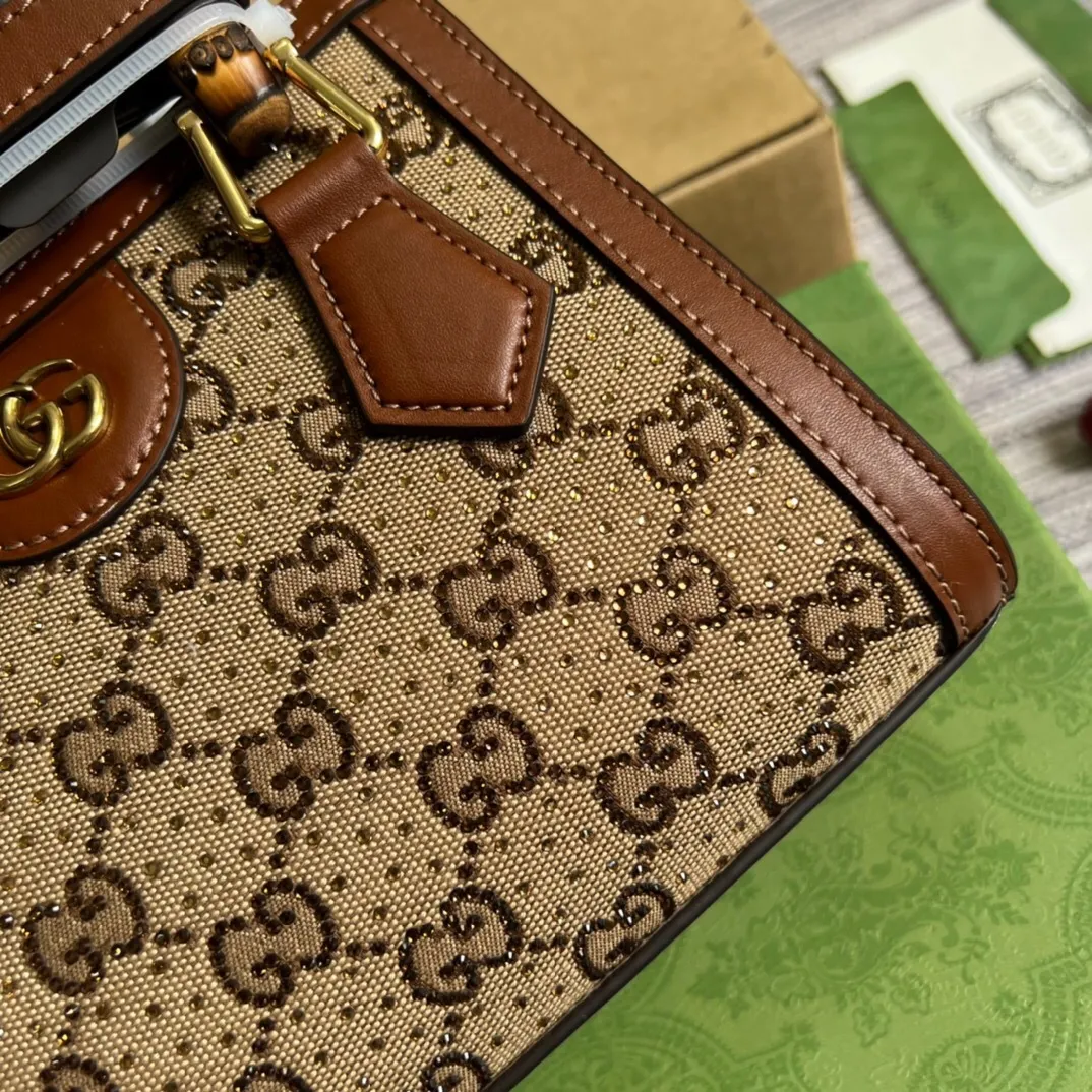 All Categories Official Website "Brand Women's Bags" Women's Bags 💙 GUCCI 2025 New GUCCI Crossbody Bag