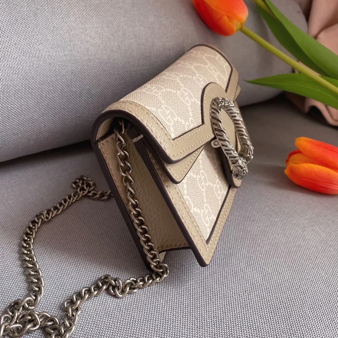 All Categories Official Website "Brand Women's Bags" Women's Bags 💙 GUCCI 2022 Official New Style Gucci Crossbody Bag Wholesale 58001600 High Quality Specifications: 18-12-4.5CM
