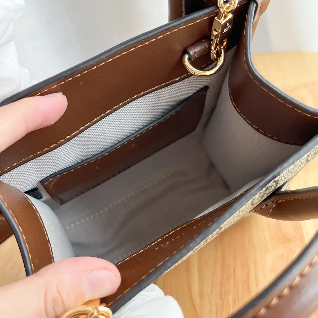 All Categories Official Website "Brand Women's Bags" Women's Bags 💙 GUCCI 2025 New GUCCI Crossbody Bag