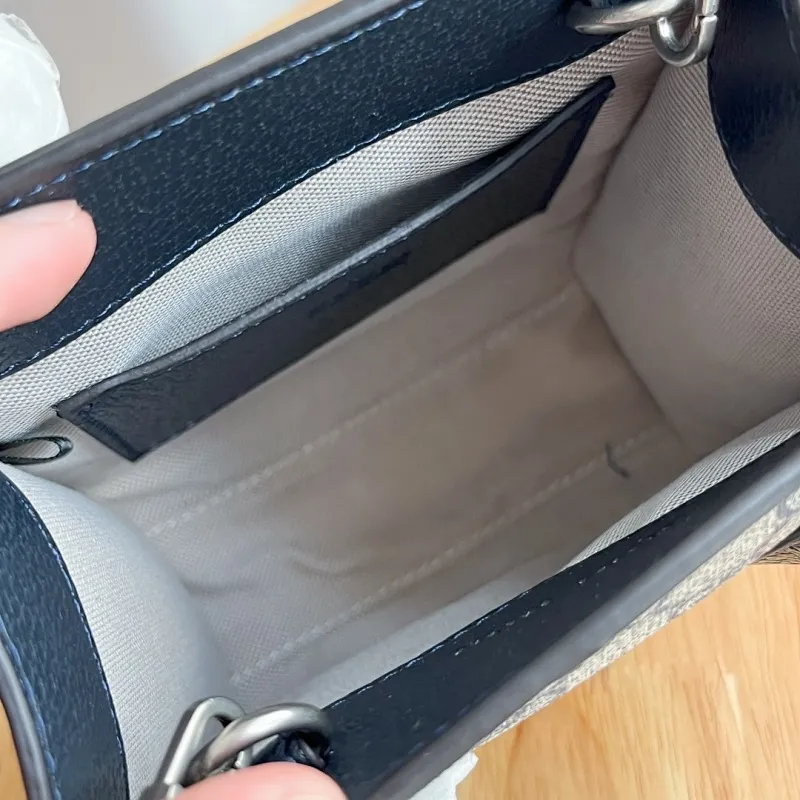 All Categories Official Website "Brand Women's Bags" Women's Bags 💙 GUCCI 2026 New GUCCI Crossbody Bag