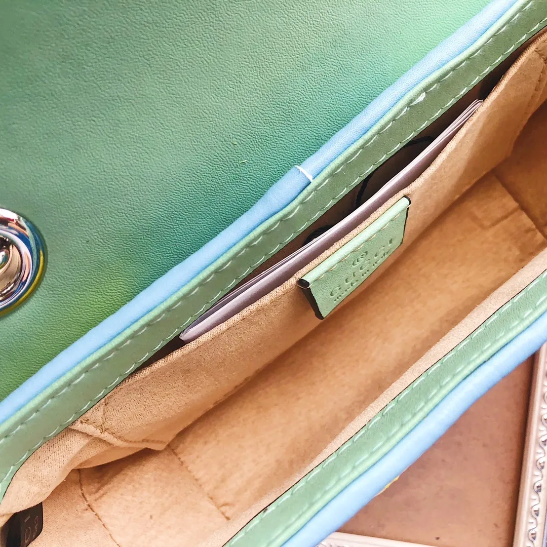 All categories Official website "Brand Women's Bags" Women's Bags 💙 GUCCI Fine imitation Gucci, high imitation Gucci bags, Gucci crossbody bags, 2022 official latest version Gucci crossbody bags, Gucci bag factory, recommended bags, size: 22-13-6CM