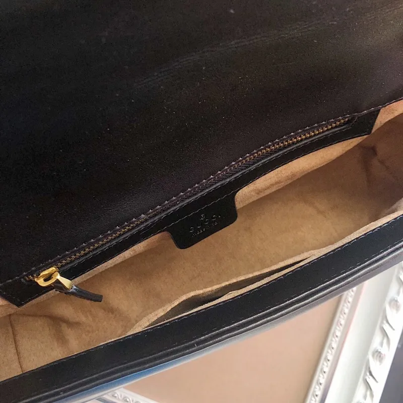 All categories Official website "Brand Women's Bags" Women's Bags 💙 GUCCI Fine imitation Gucci, high imitation Gucci bags, Gucci crossbody bags, 2022 official latest version Gucci crossbody bags, Gucci bag factory, recommended bags, size: 31-19-7CM