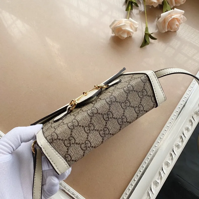 All categories Official website "Brand Women's Bags" Women's Bags 💙 GUCCI 2022 Official New Gucci Crossbody Bag Wholesale 58001500 High Quality Specifications: 18-12-5CM