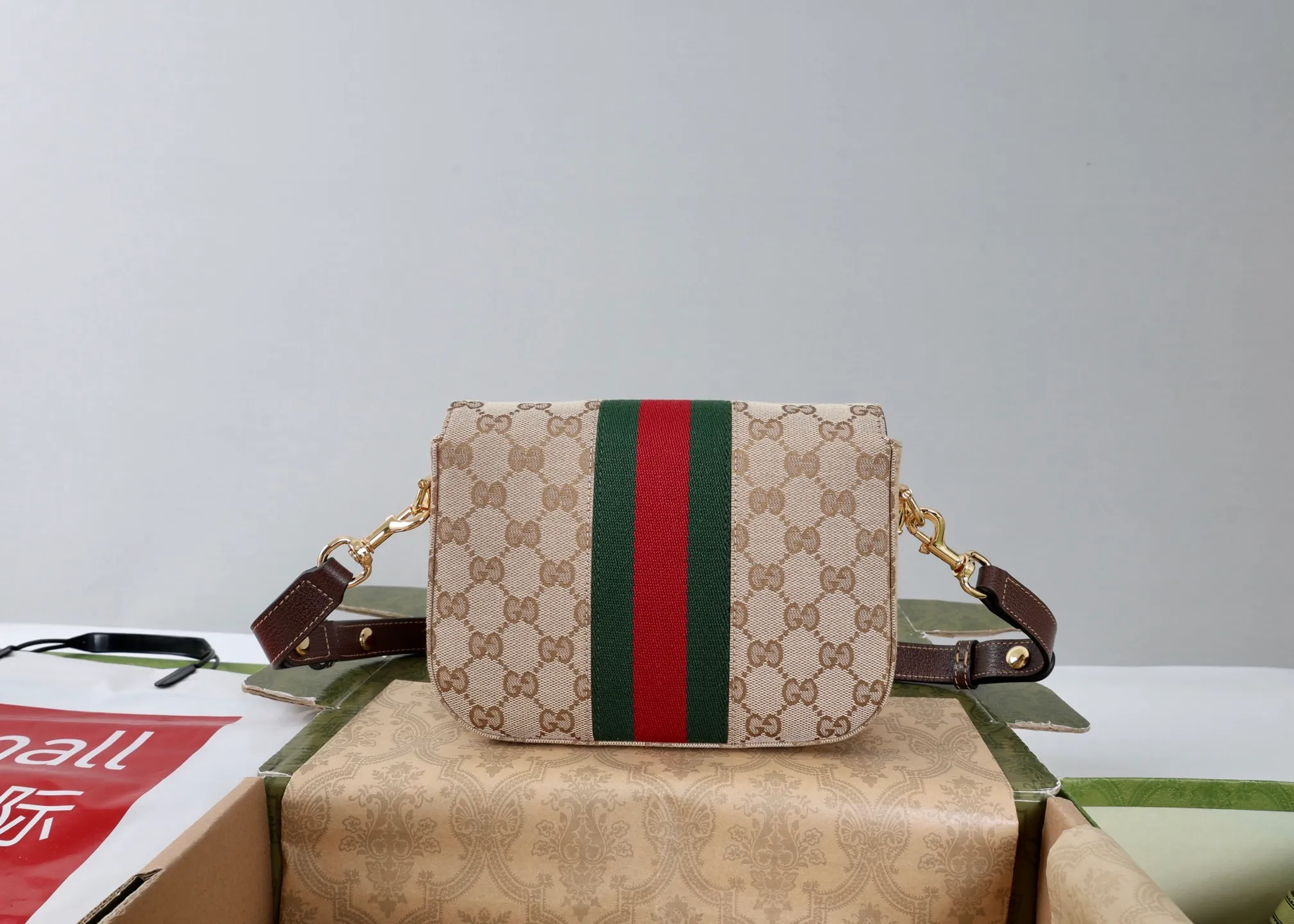 All categories Official website "Brand Women's Bags" Women's Bags 💙 GUCCI 2026 GUCCI new crossbody shoulder bag