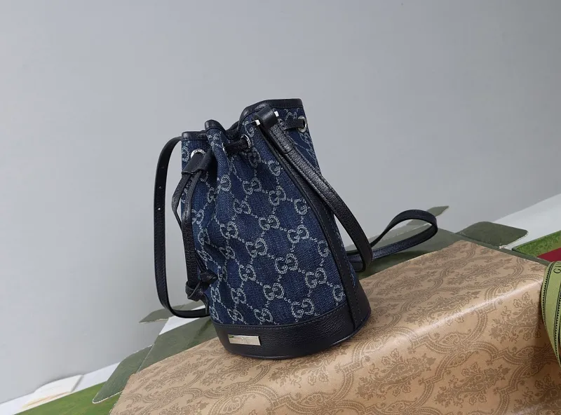 All categories Official website "Brand Women's Bags" Women's Bags 💙 GUCCI 2026 GUCCI new crossbody shoulder bag
