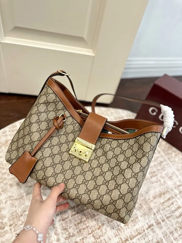 All Categories Official Website "Brand Women's Bags" Women's Bags 💙 GUCCI 2025 New GUCCI Crossbody Bag