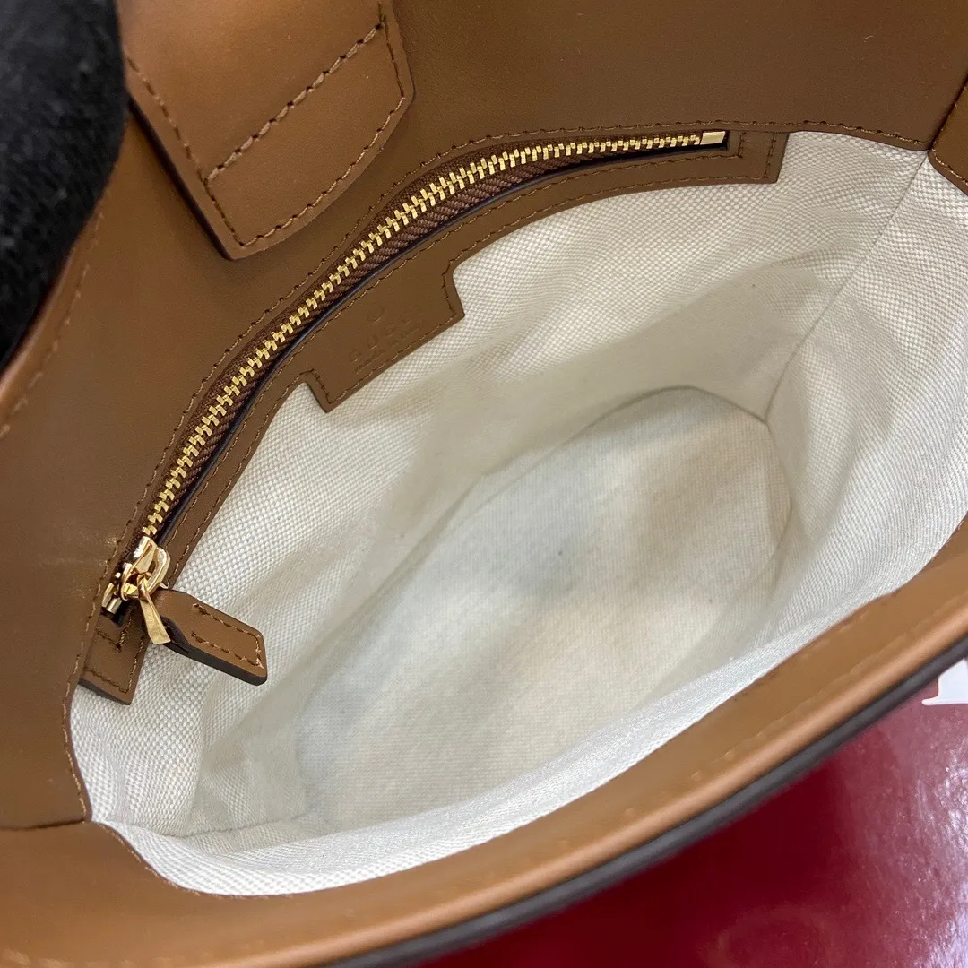 All Categories Official Website "Brand Women's Bags" Women's Bags 💙 GUCCI 2025 New GUCCI Crossbody Bag