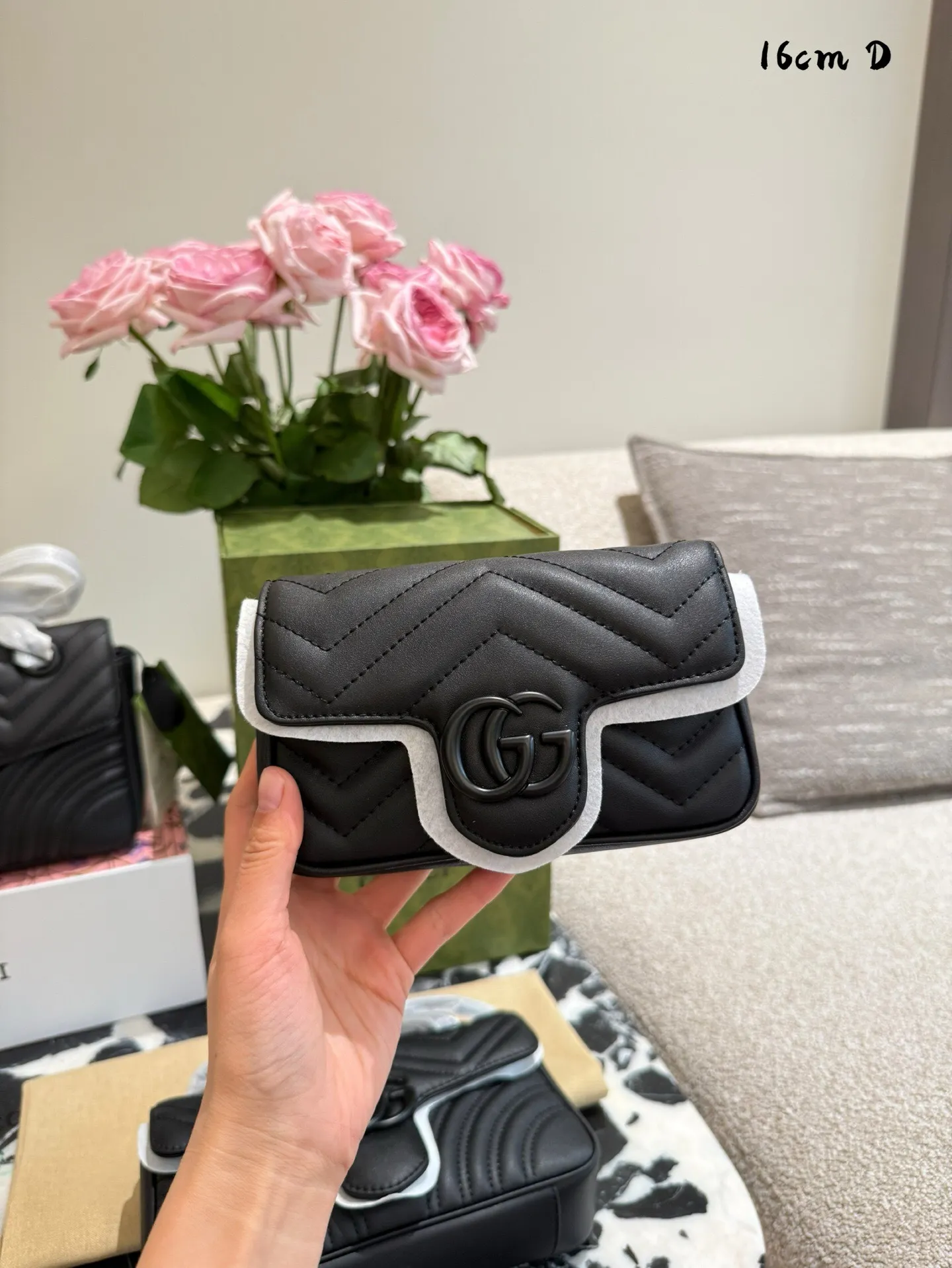 All Categories Official Website "Brand Women's Bags" Women's Bags 💙 GUCCI 2025 New GUCCI Crossbody Bag