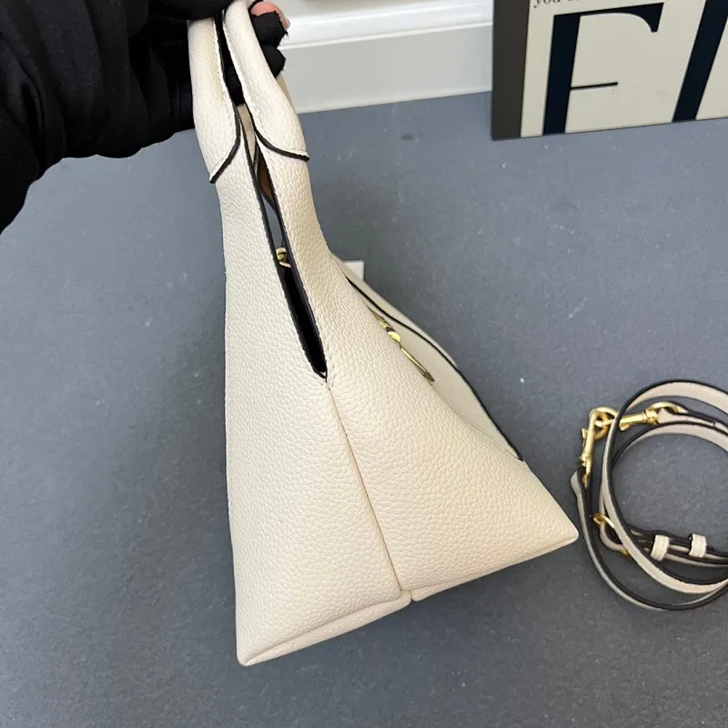 All Categories Official Website "Brand Women's Bags" Women's Bags 💙 GUCCI 2025 New Gucci Softbit Cowhide Handbag