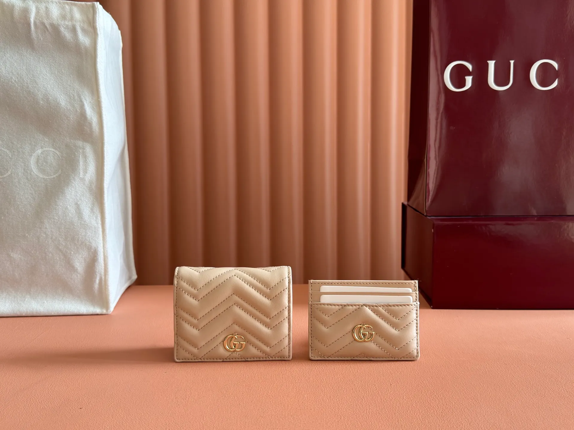 💋💋💋GG Marmont series quilted card holder. Model: 466492. 443127 Color: pink light gold/original leather.