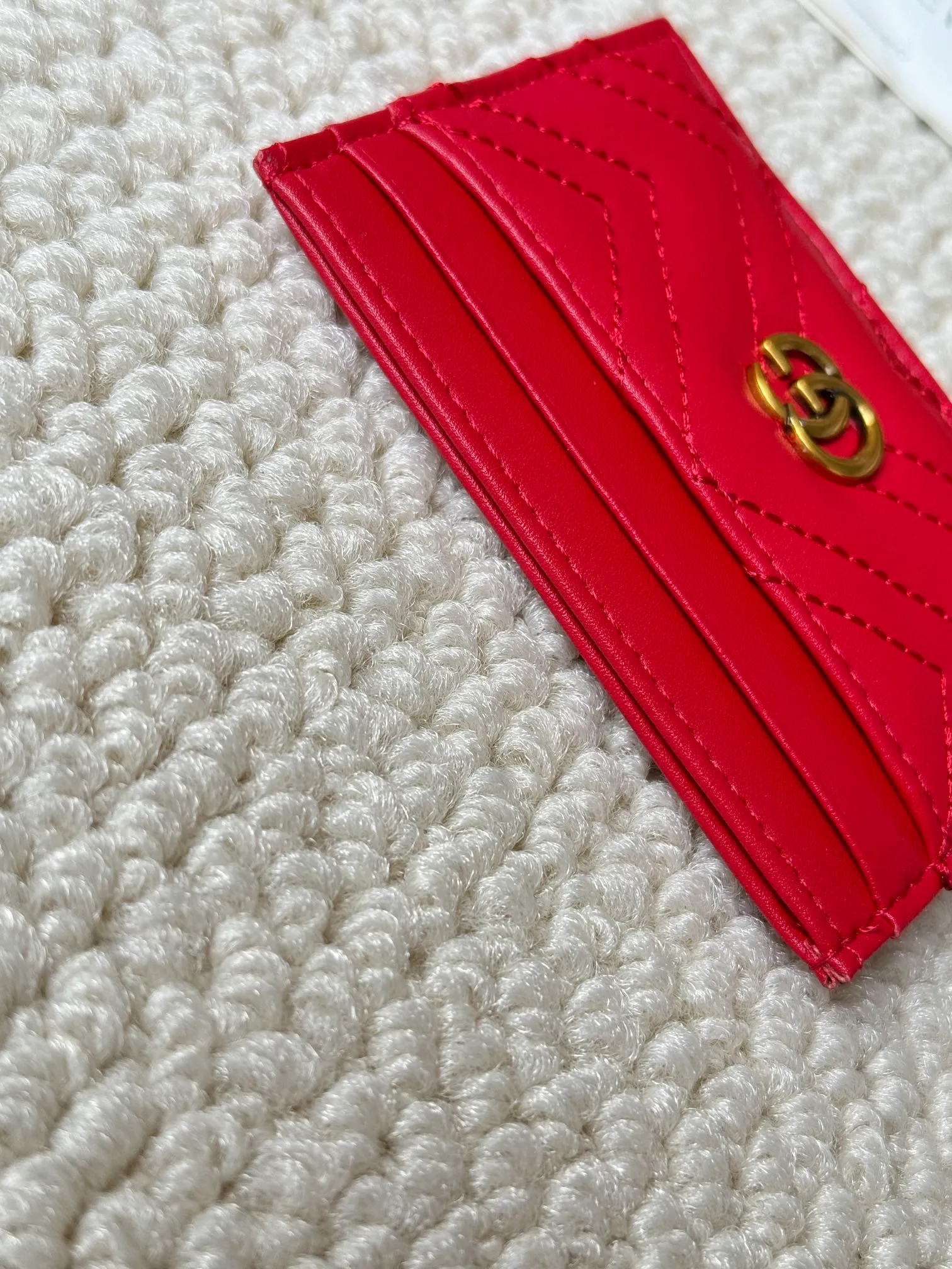 💰100 gucci cowhide mini card holder, real photo! Double G wave pattern small card holder, retro gold metal accessories, model number 443127, humanoid pattern, size: 10x7cm